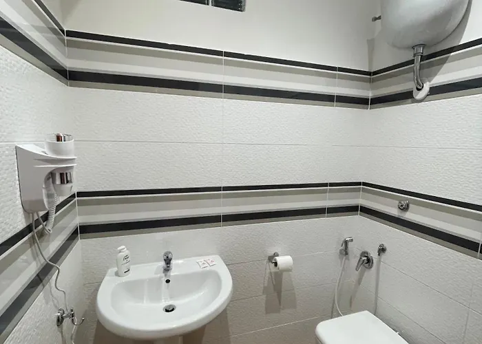 Regal Apartman *